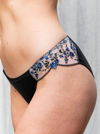 Forget me not Emily Brief