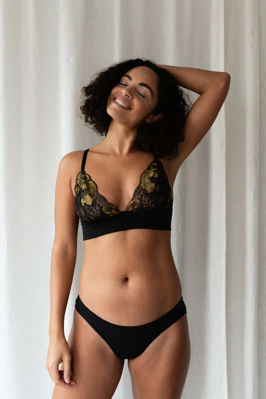 Emily Golden Brief - Luva Huva